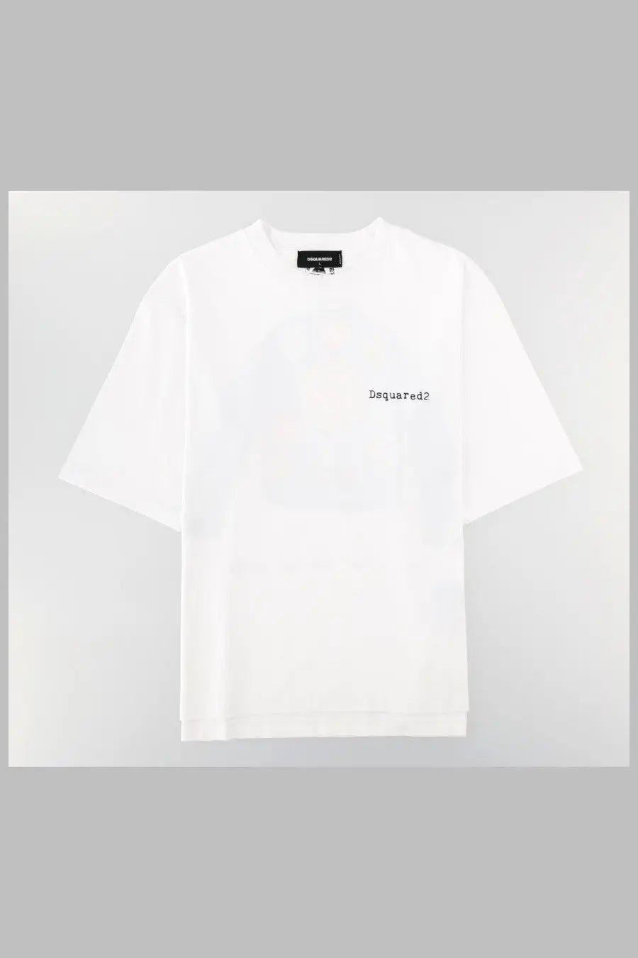 Dsquared2 men’s white short-sleeved t-shirt with minimalist black chest embroidery in cotton material