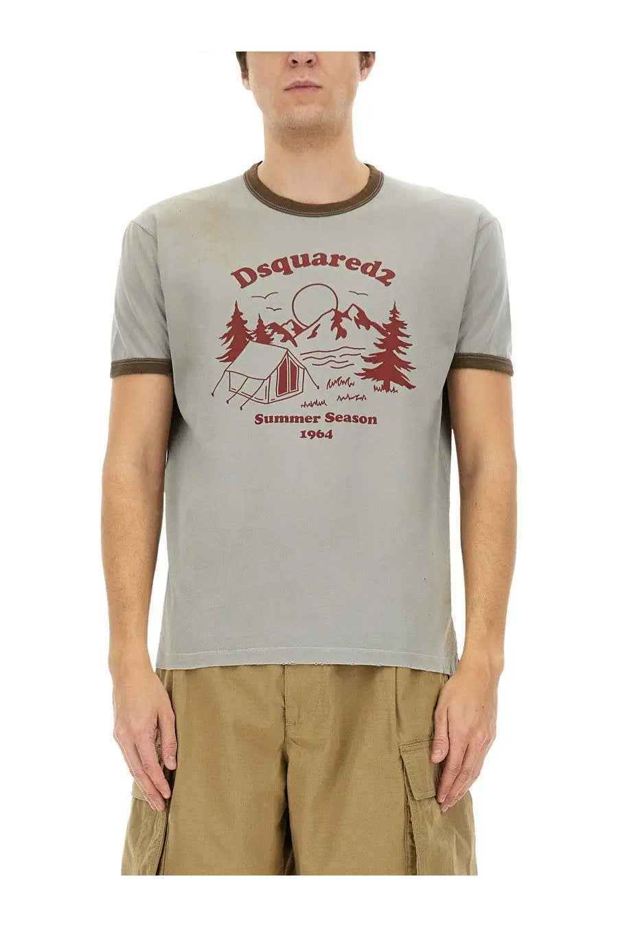 Dsquared2 men’s grey t-shirt with red camping graphic and brown ribbed collar in soft cotton material