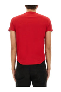 Dsquared2 men’s red short-sleeved crew neck t-shirt made from soft cotton for casual wear