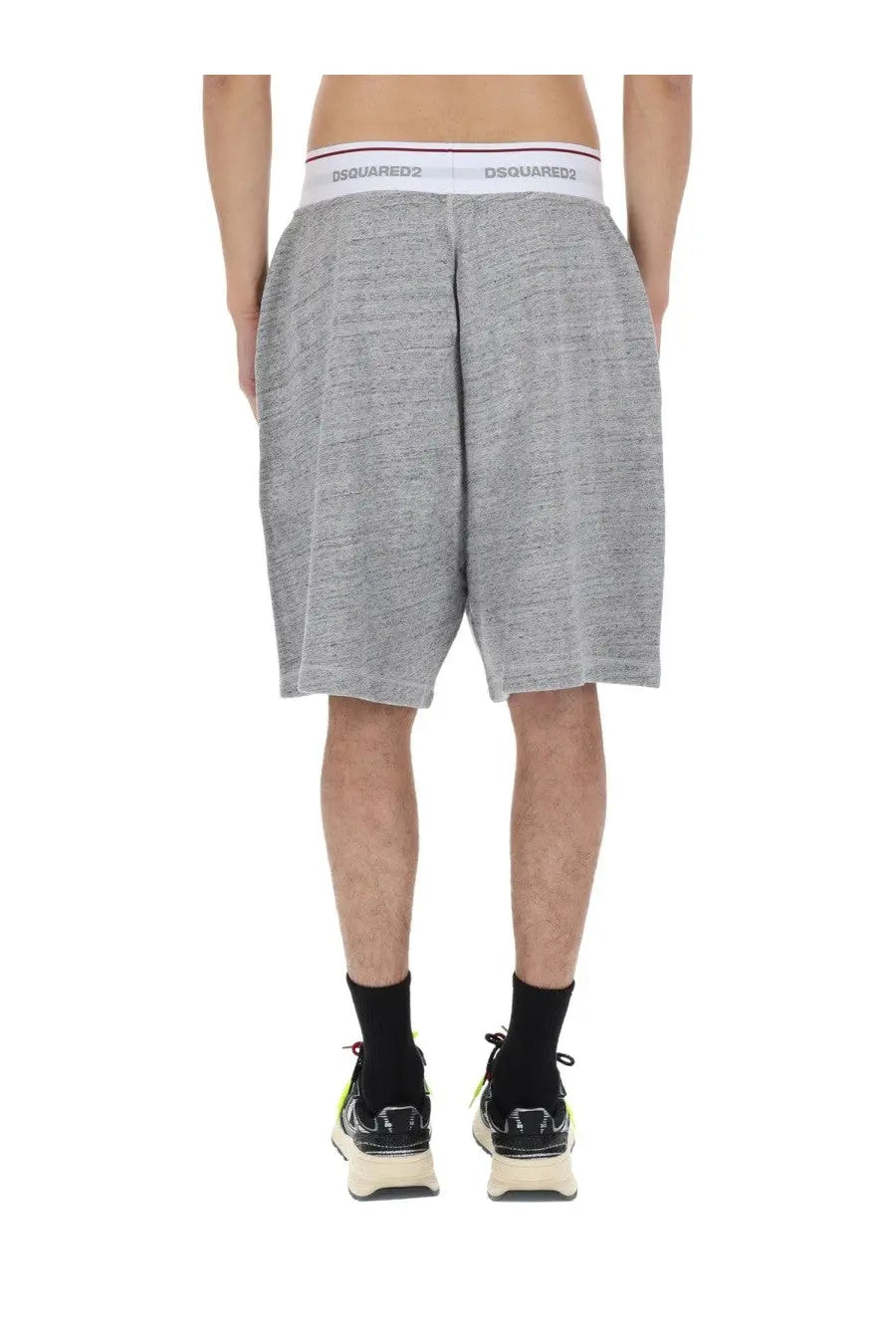 Dsquared2 men’s oversize shorts in gray heathered fabric with a white waistband featuring the brand logo