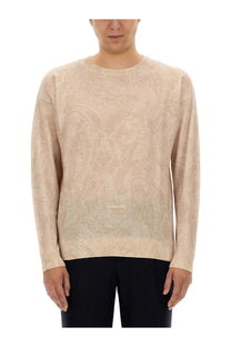 Etron mens wool jersey white beige cashmere sweater with subtle paisley pattern and ribbed cuffs