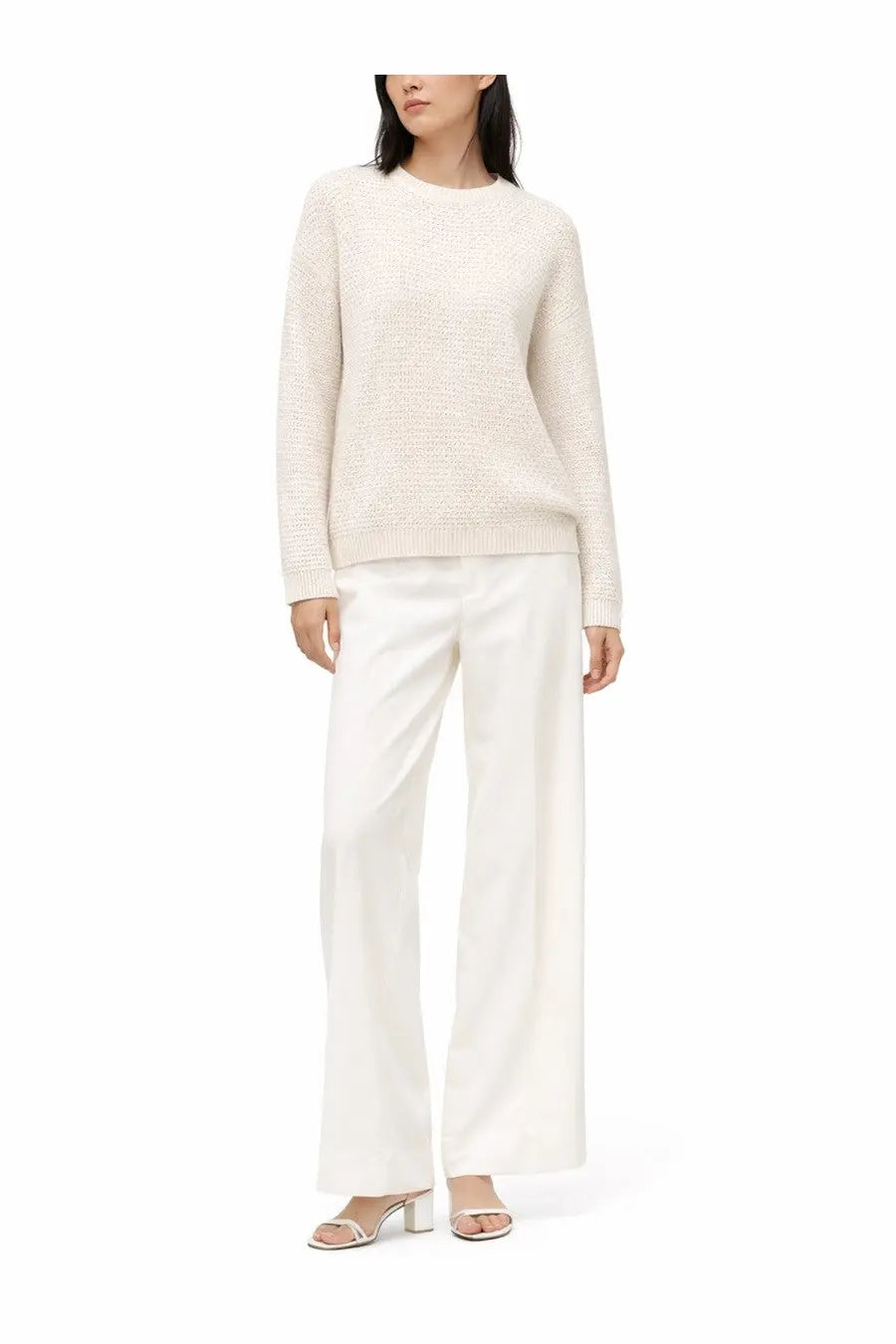 Fabiana Filippi women’s cream-colored textured knit sweater with relaxed fit and ribbed cuffs