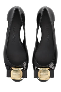 Ferragamo women’s ballerina nara jelly black patent leather flats with gold-tone buckle featuring brand logo
