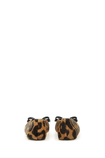 Ferragamo women’s vara ballerina leopard print flat shoes with black bow details in leather material