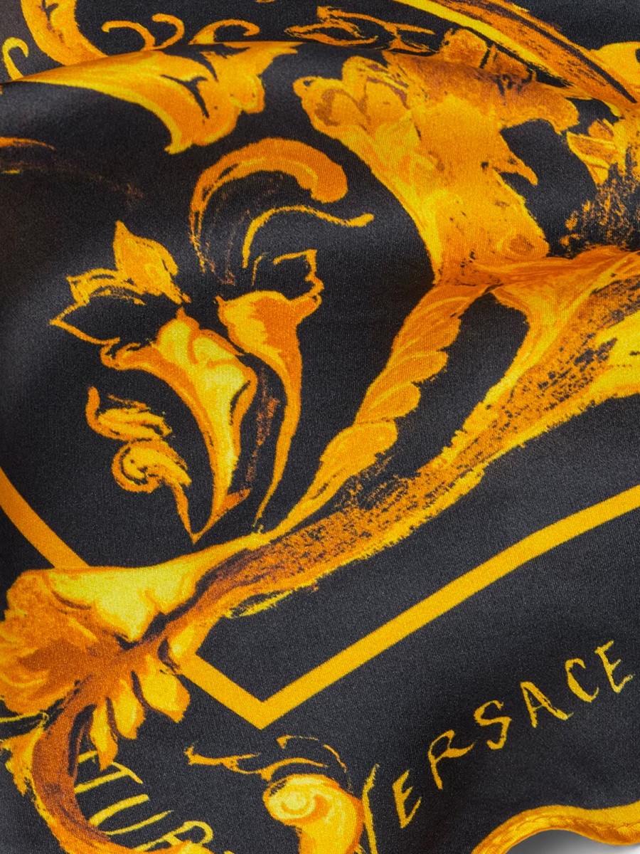 Versace Jeans Couture Women's Foulard in Seta Multicolor