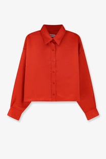 The Frankie Shop women’s Arlen satin boxy shirt is a vibrant red long-sleeved button-up with classic collar and cuffs