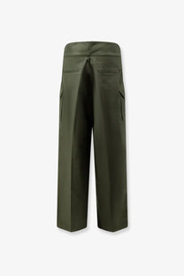 Olive green wide-leg cotton cargo trousers with high waistband and two side pockets from the frankie shop