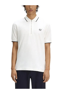 Fred Perry men’s white polo con zip with black collar and sleeve trim featuring embroidered chest logo