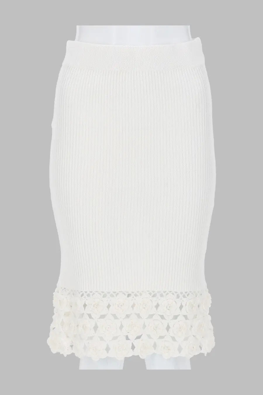 Ganni women’s white ribbed knit midi skirt with delicate floral lace trim at hem made of crochet material