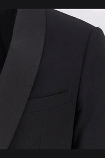 Giorgio Armani men’s Soho black virgin wool tuxedo jacket with contrasting satin lapel for formal occasions