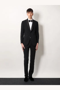 Black Giorgio Armani men’s Soho tuxedo made of virgin wool with satin lapels and matching trousers