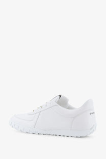 Givenchy men’s glide runner leather sneakers white with textured rubber sole and subtle stitching details