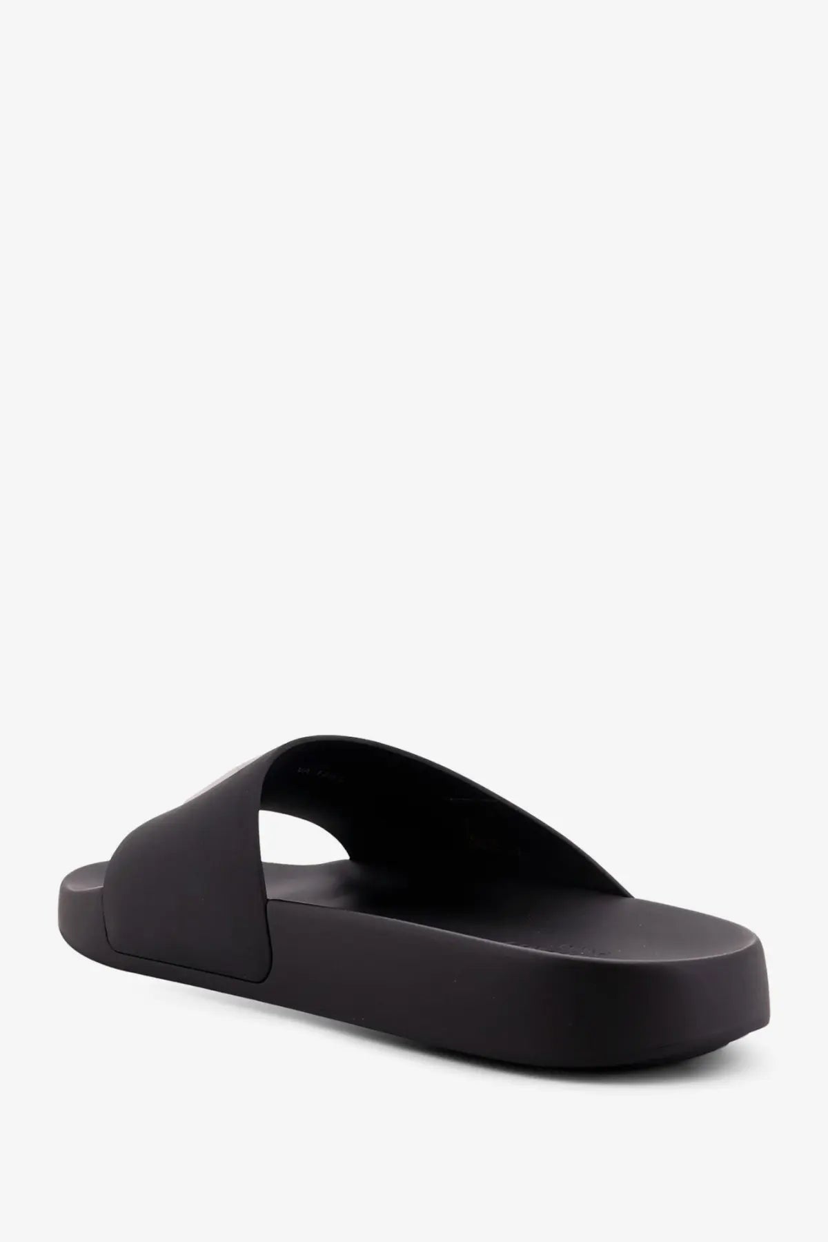 Givenchy men’s black platform slide sandal with sleek minimalist design made of smooth rubber material