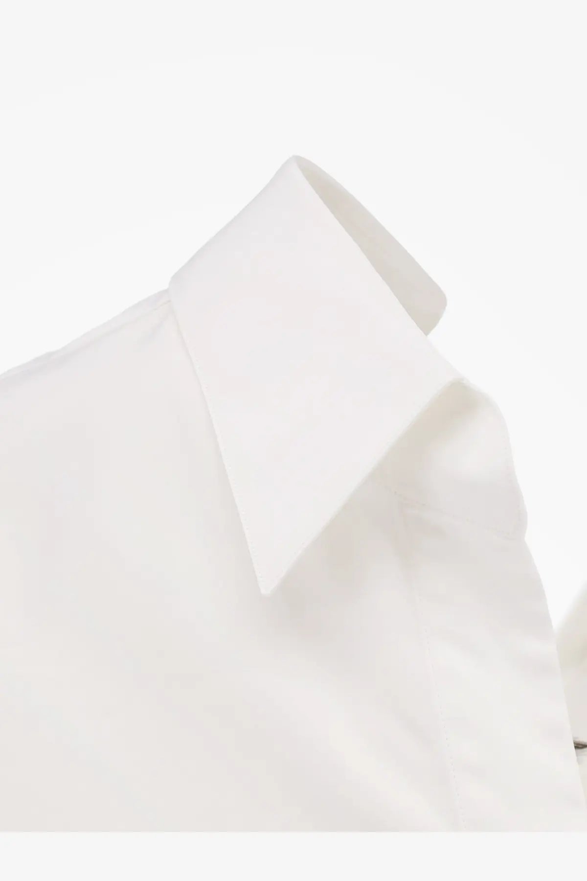 Givenchy women’s open cotton shirt white with a crisp white cotton collar and clean structured design
