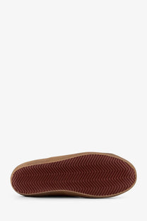 Brown rubber sole with distinctive chevron tread on golden goose men’s super star double quarter suede sneakers white