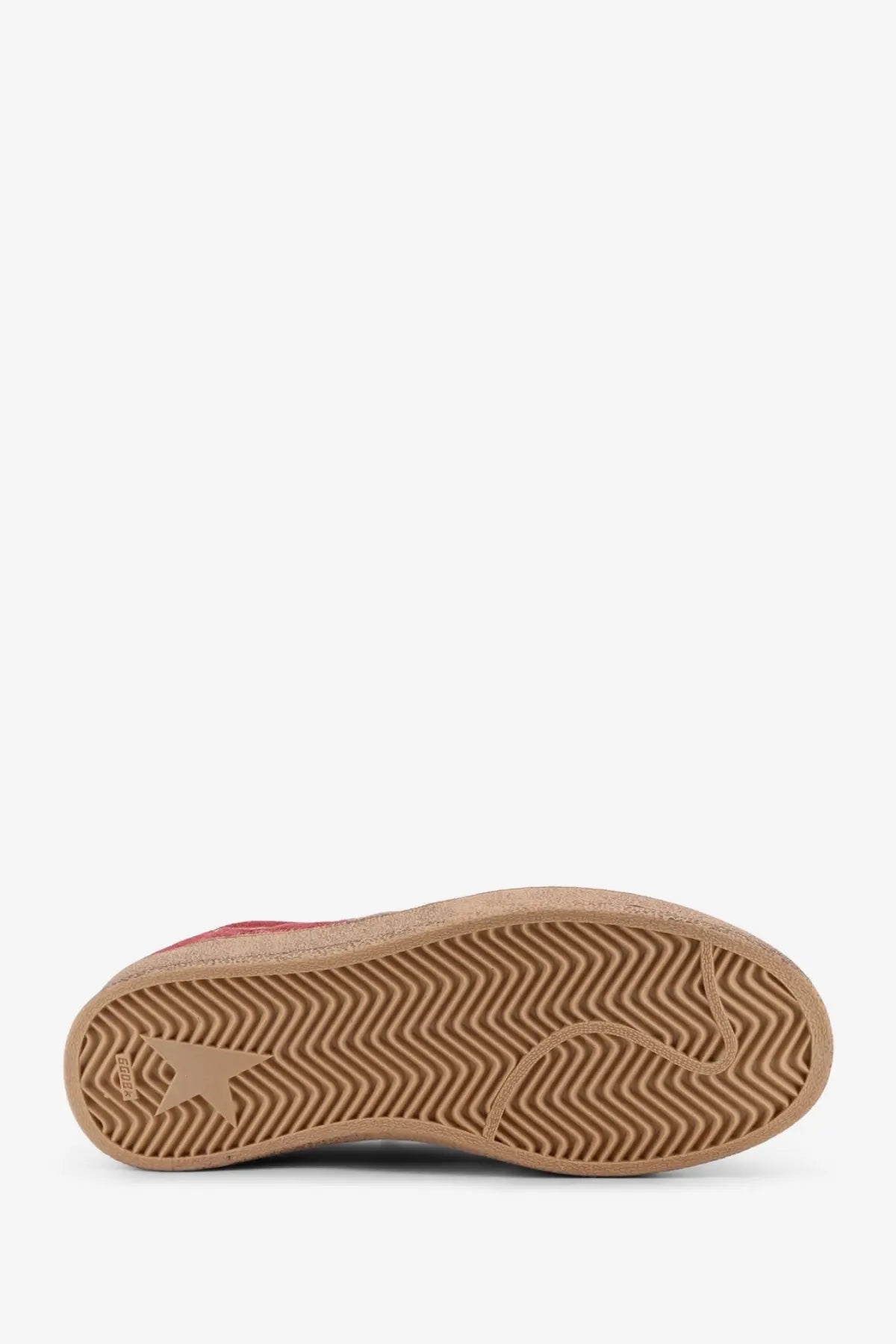 Tan rubber sole with wavy tread pattern and star logo on golden goose women ballstar suede sneakers white