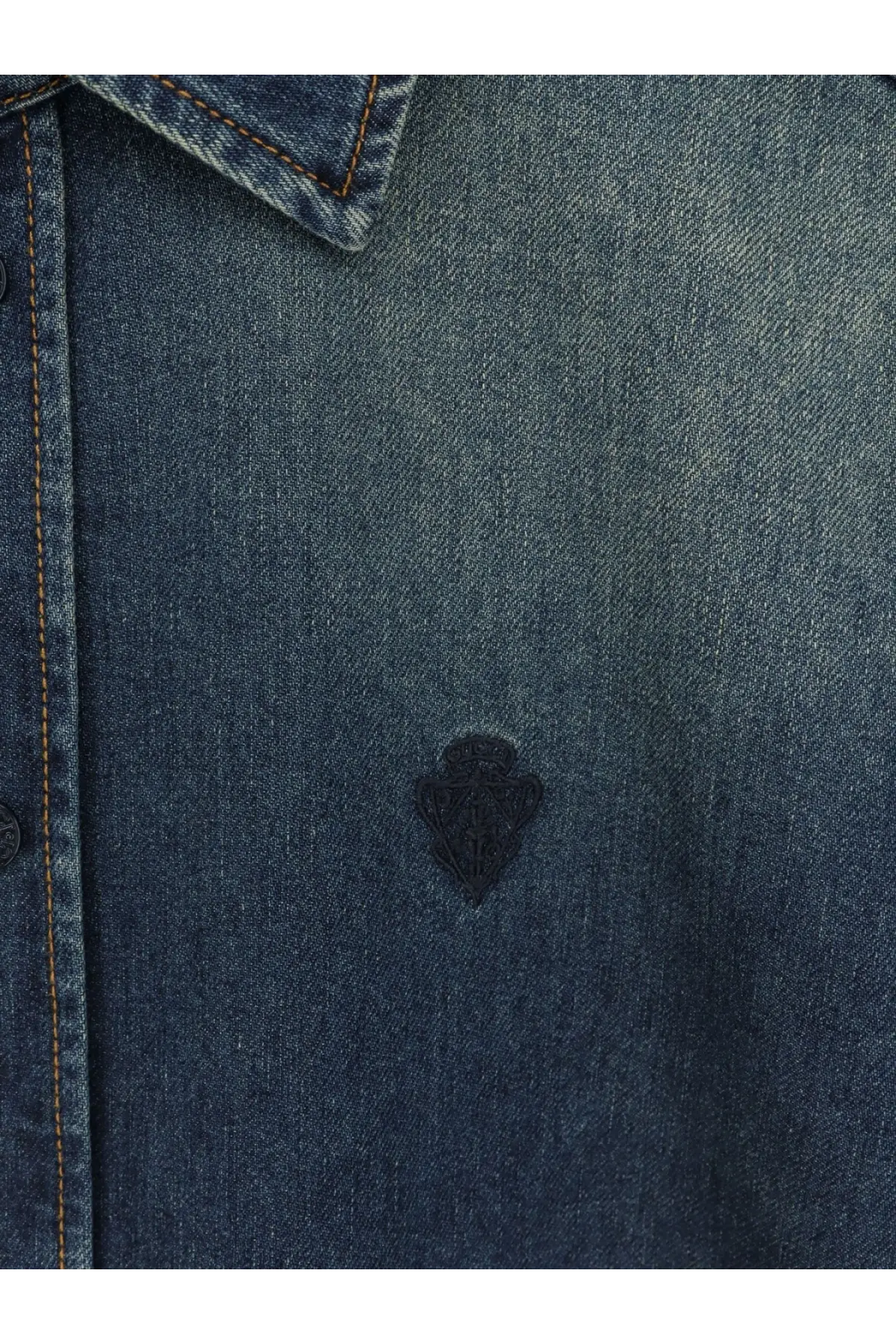 Gucci men’s certified washed cotton denim shirt in dark blue with subtle embroidered logo on the chest