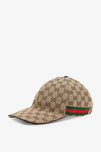 Gucci men’s brown gg fabric baseball hat featuring beige and brown gg supreme pattern with red and green striped band