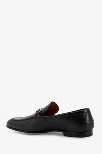 Black leather Gucci mens Jordaan loafer with silver horsebit buckle detailed on the front side