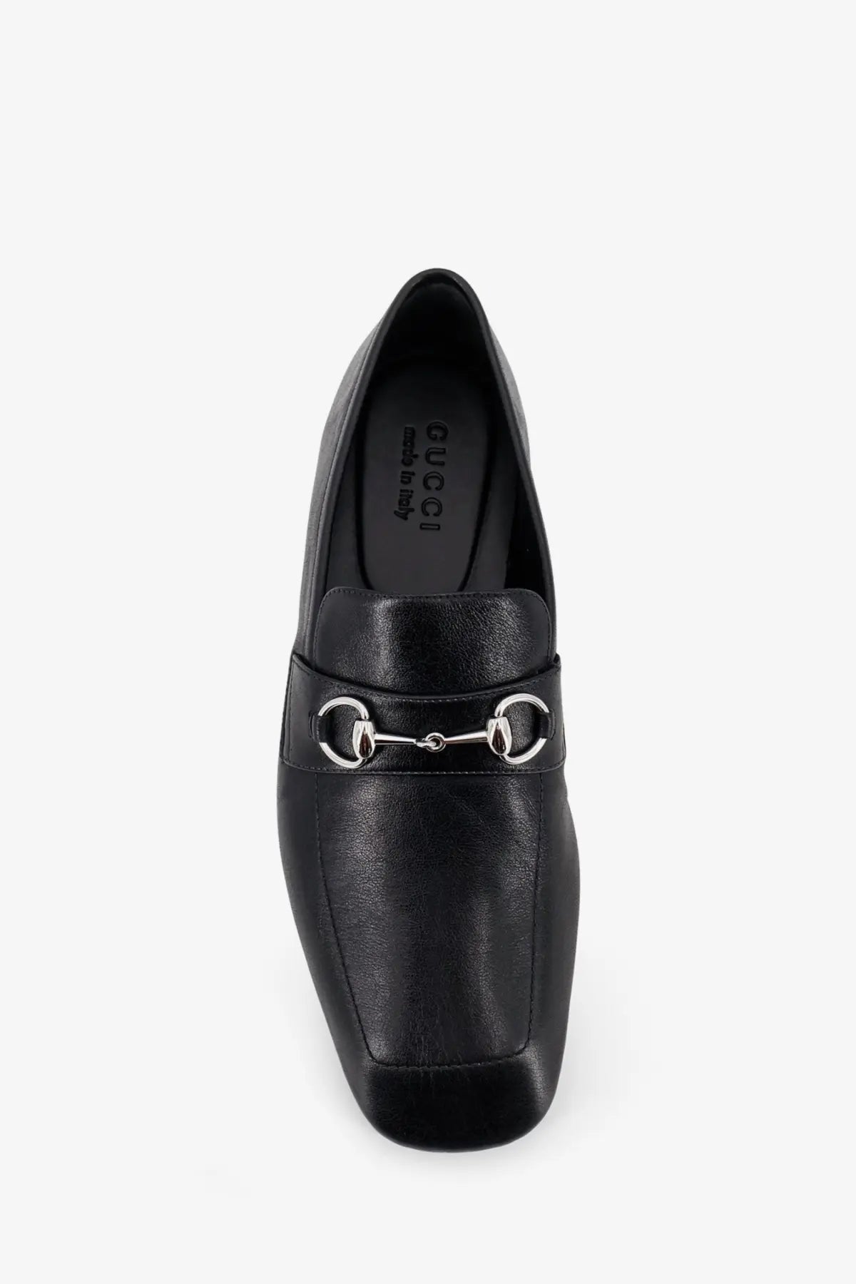 Black Gucci men’s leather Ragazzo loafer with smooth leather upper and polished silver horsebit hardware