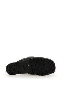 Gucci men’s sabot black leather slip-on mule shoe with chunky rubber sole for casual wear