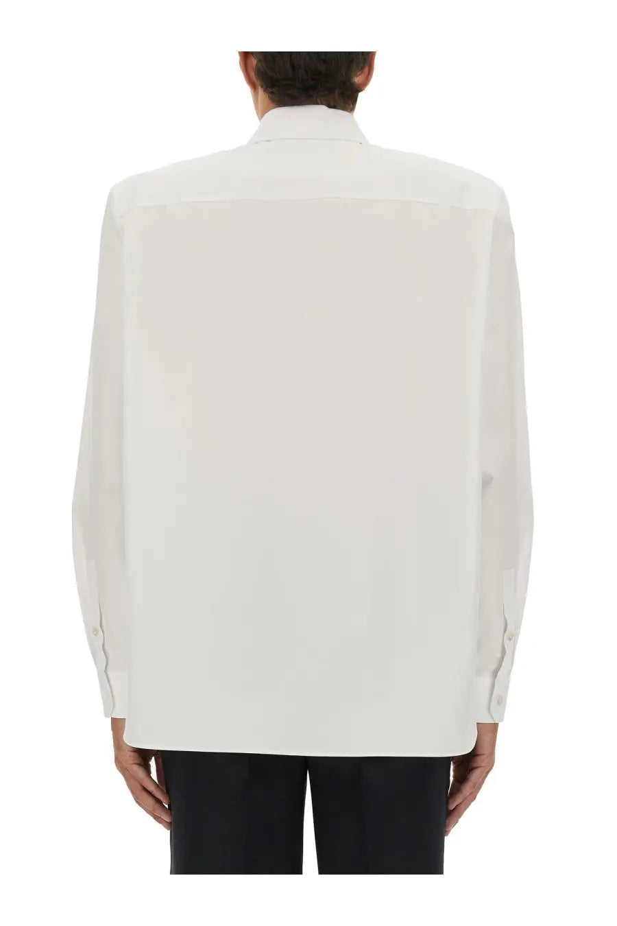 Gucci men’s white crisp long sleeved dress shirt with classic collar and buttoned cuffs