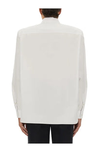 Gucci men’s white crisp long sleeved dress shirt with classic collar and buttoned cuffs