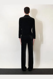Black velvet long-sleeved Gucci men’s stretch GG Évoré velvet shirt with high collar and matching wide-leg trousers