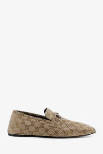 Beige gucci men’s vintage effect gg fabric loafers with repeating monogram pattern and silver horsebit buckle