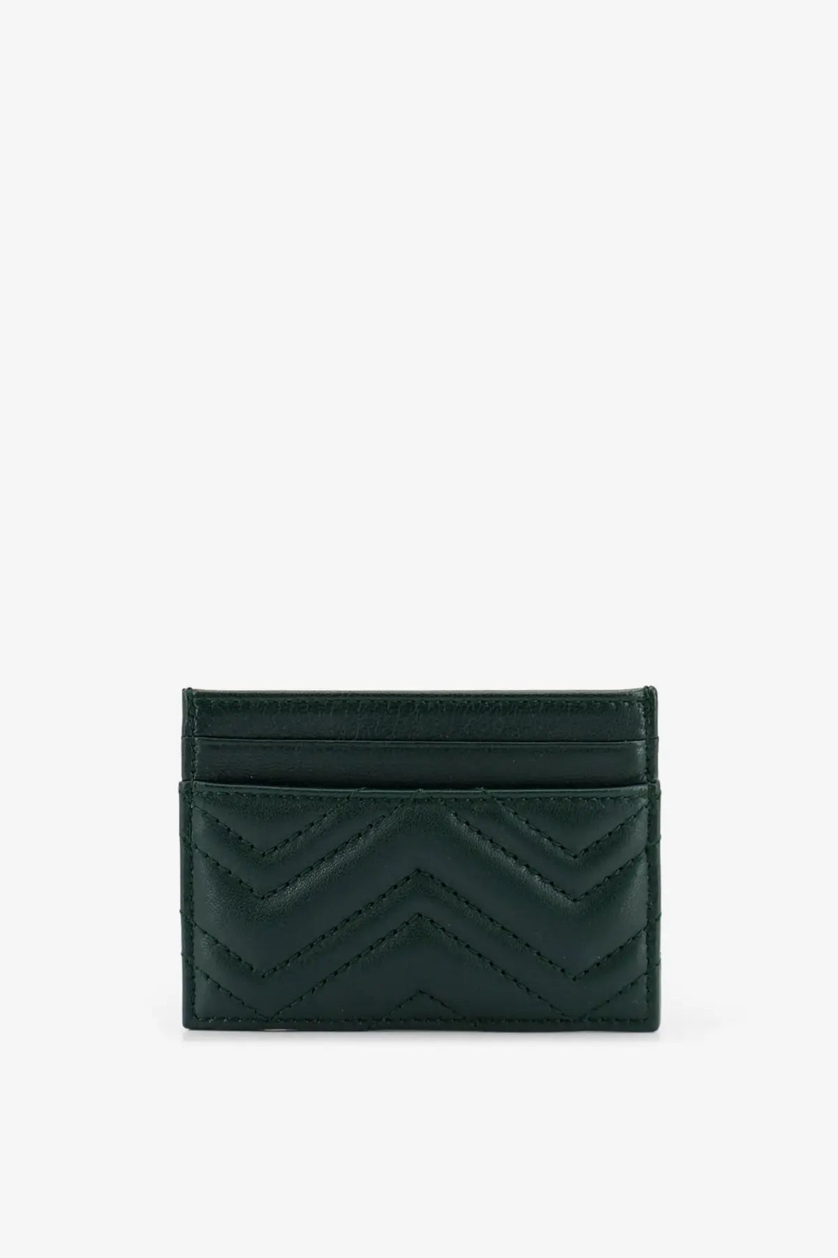 Gucci women’s GG Marmont dark green quilted leather card holder with chevron pattern front view