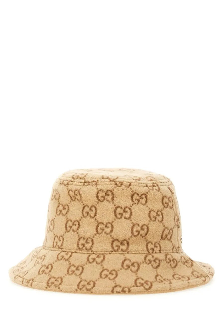 Beige gucci women’s giselle bob bucket hat with brown interlocking gg monogram pattern in multicolor design