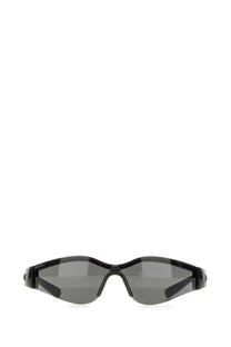 Black Gucci women’s mask sunglasses with sleek angular frames and dark gray gradient lenses