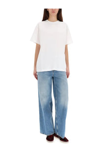 Gucci women’s white oversized short-sleeved t-shirt with relaxed fit and cotton material