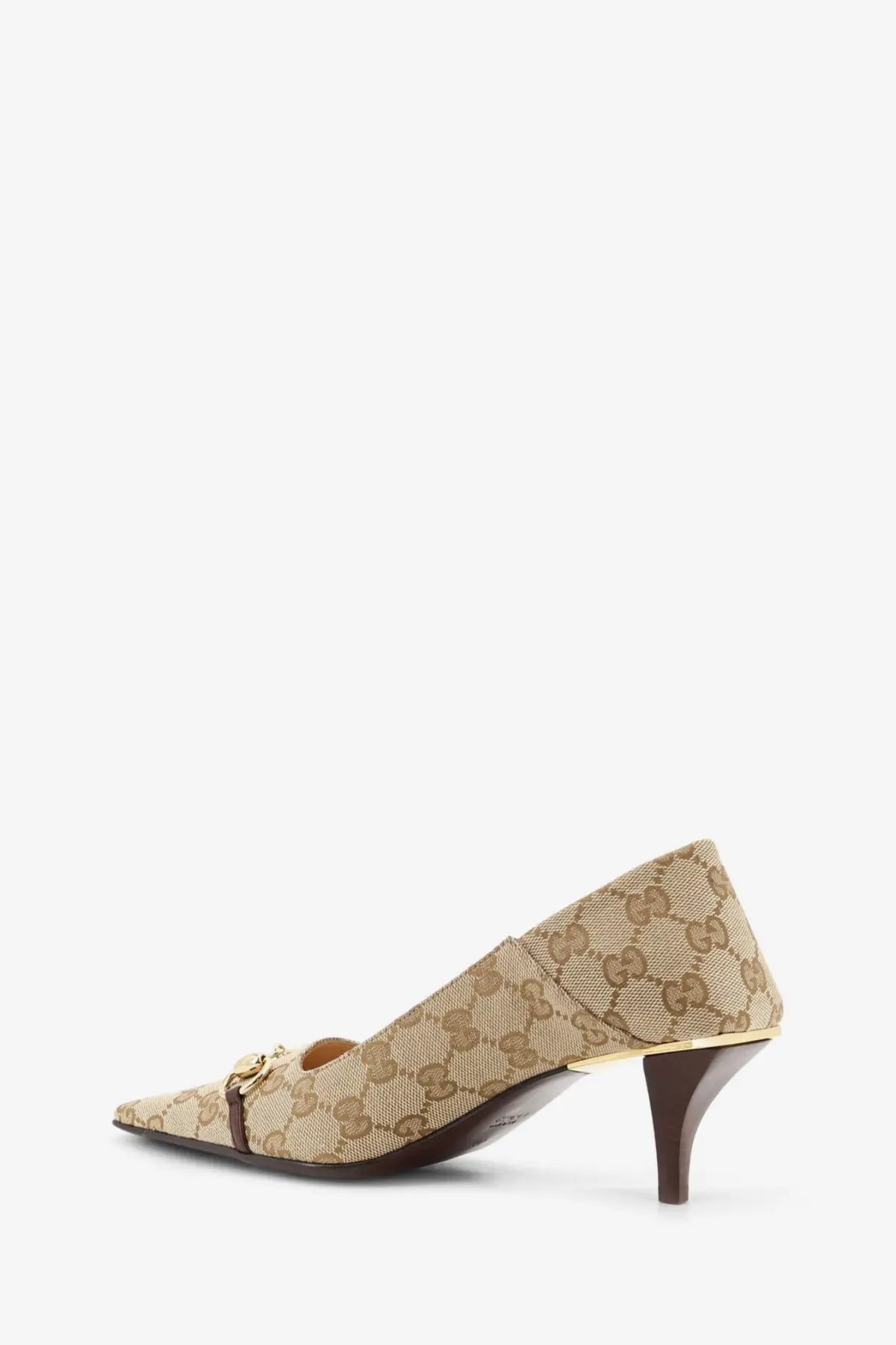 Beige and brown Gucci women’s Vittoria GG fabric pumps with gold-tone horsebit buckle in supreme canvas material