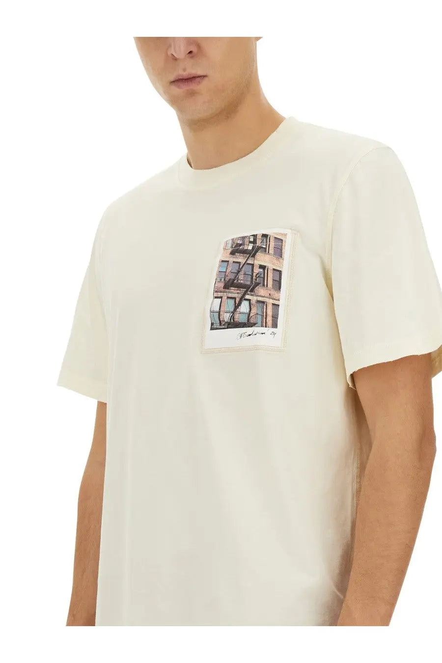 Helmut Lang men’s cream cotton t-shirt with rectangular polaroid-style urban building print on left chest