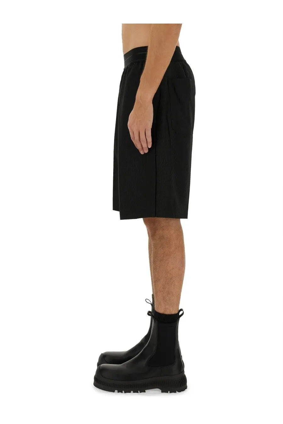 Helmut Lang men’s short car tailored black relaxed fit pleated shorts with elastic waistband