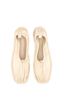 Hereu women’s dancer puntera supplement beige cream leather slip-on loafers with pleated design and rounded toe