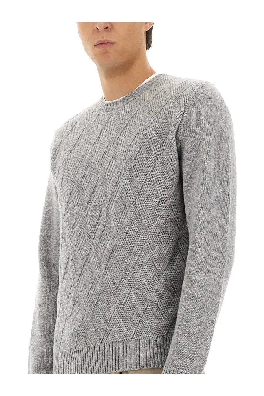 Herno men’s grey cashmere sweater with diamond knit pattern and ribbed crew neck and cuffs