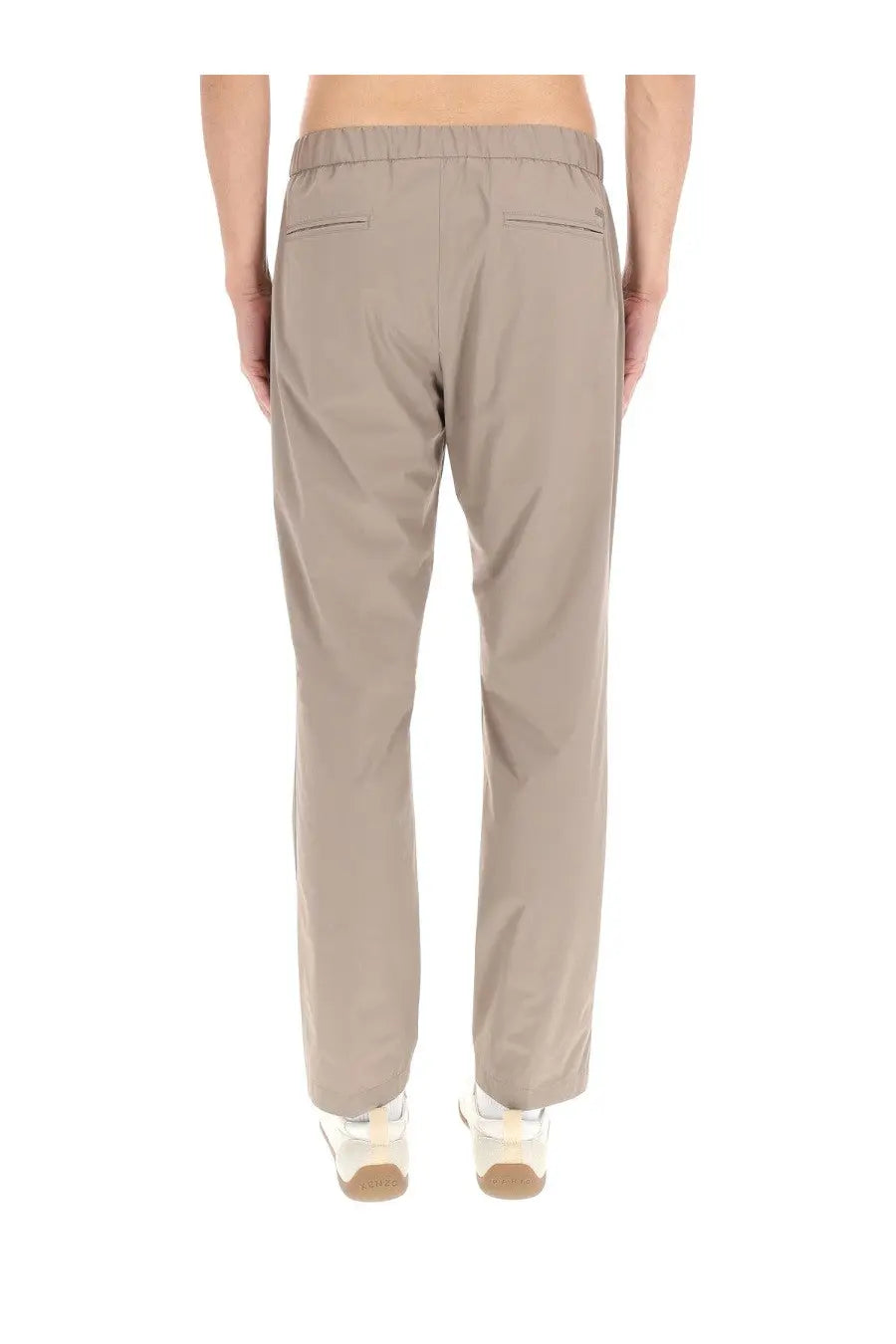 Back view of herno men’s grey chino trousers with elastic waistband and two rear pockets