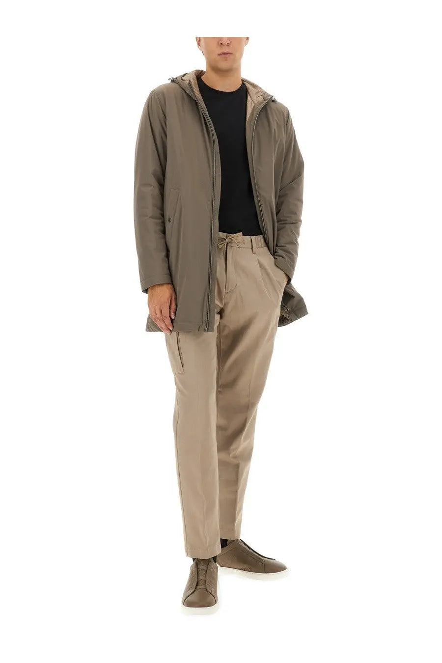 Herno men’s parka resort beige featuring a sleek olive-green hooded jacket with a subtle sheen and zippered pockets
