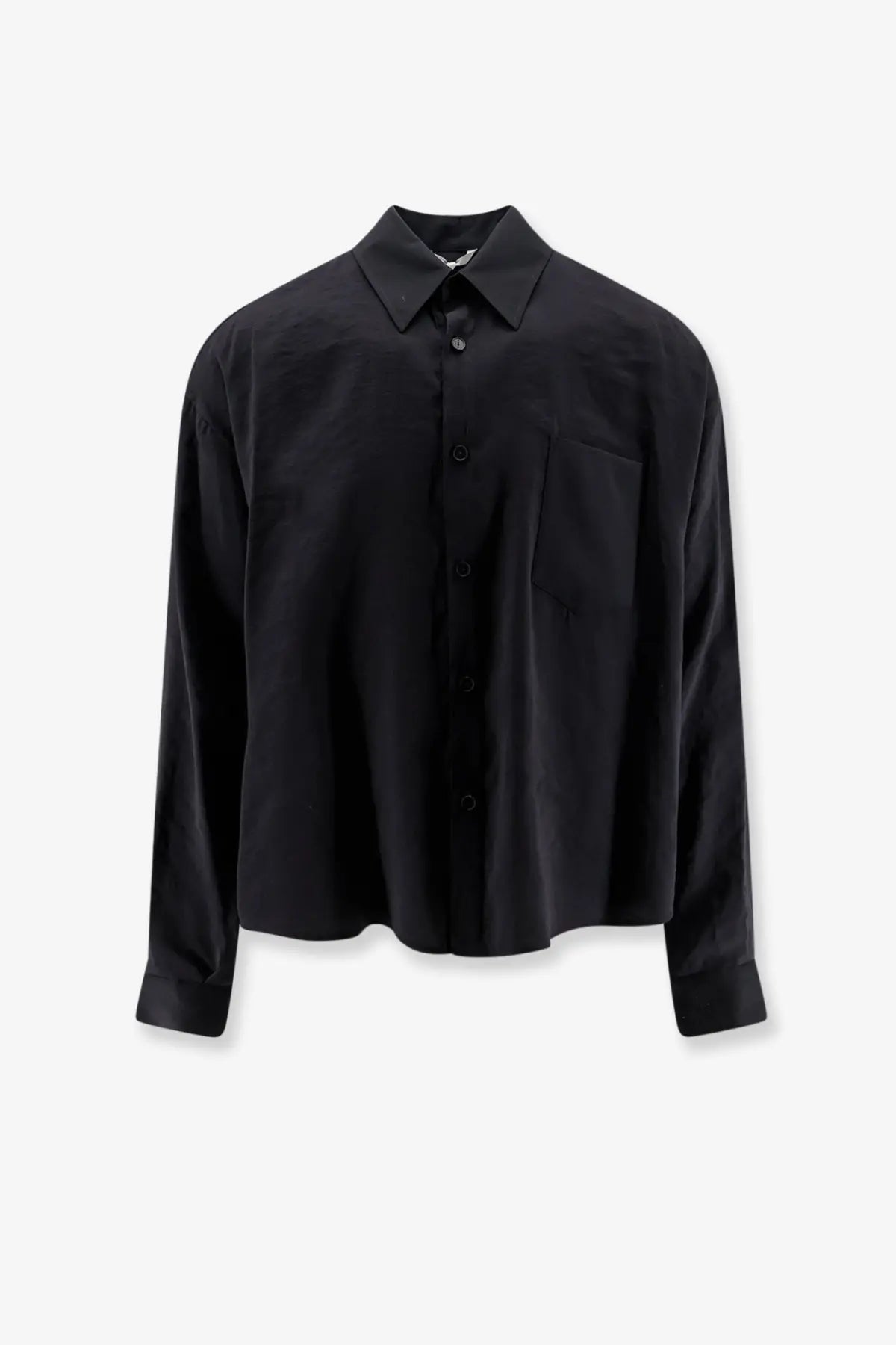 Hevò men’s Arpinova black long-sleeved button-up shirt with classic collar and chest pocket in modal blend fabric