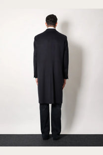 Hevò men’s cashmere black wool overcoat with notched lapels and single-breasted design for stylish outerwear