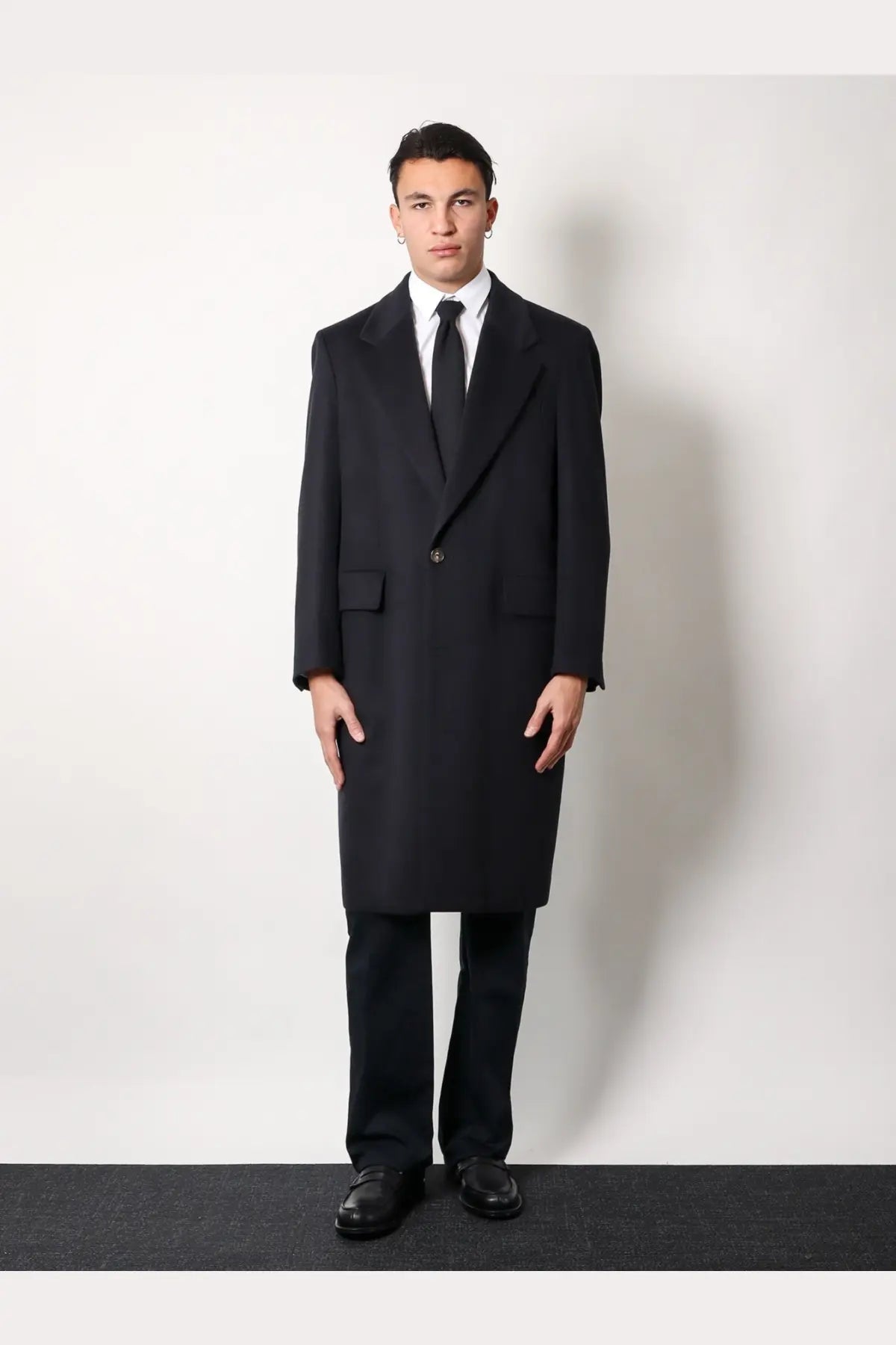Black wool overcoat with notched lapels and two front flap pockets for men by hevò cashmere coat blue collection