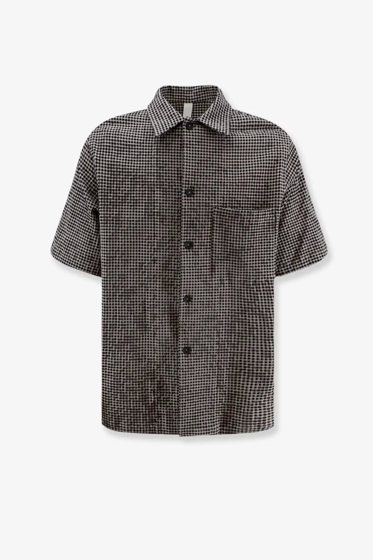 Hevò men’s cotton blend short-sleeved shirt in black and white checkered pattern with classic collar and chest pocket