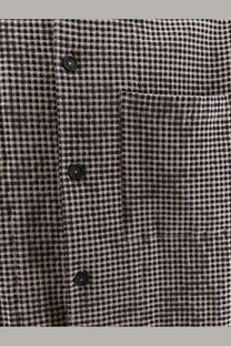 Hevò men’s black cotton blend shirt with black and white gingham check pattern and chest pocket