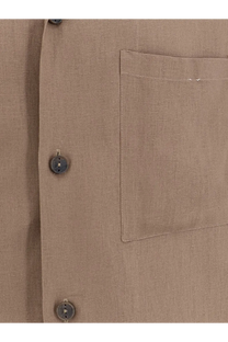 Hevò men’s novoli beige linen and viscose shirt with dark gray buttons and a single chest pocket