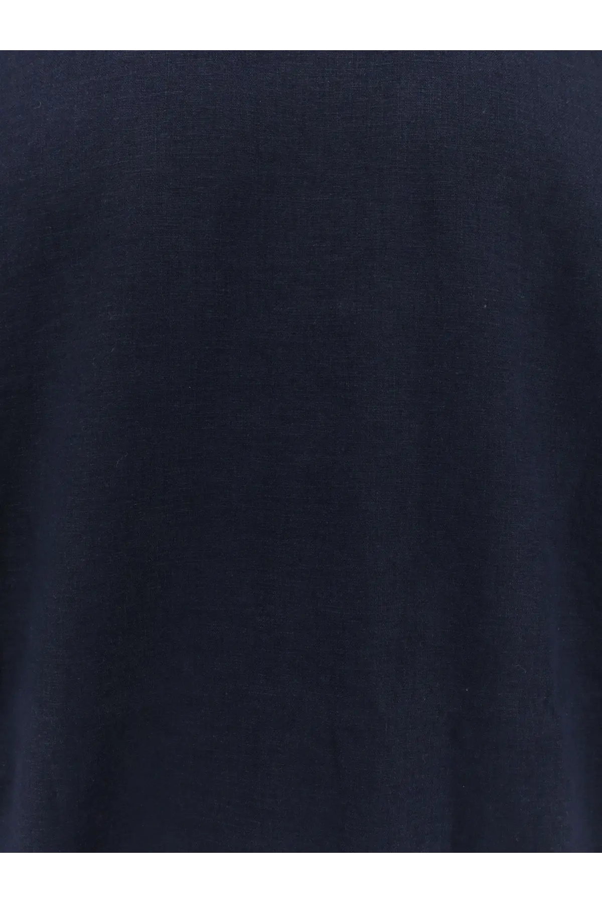 Hevò men’s ripalta shirt in linen and viscose blend blue featuring dark navy fabric with a smooth textured surface