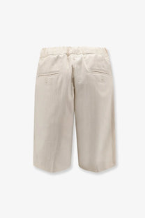 Back side of hevò men’s torre lapillo cotton blend shorts green in beige corduroy with relaxed fit and two back pockets