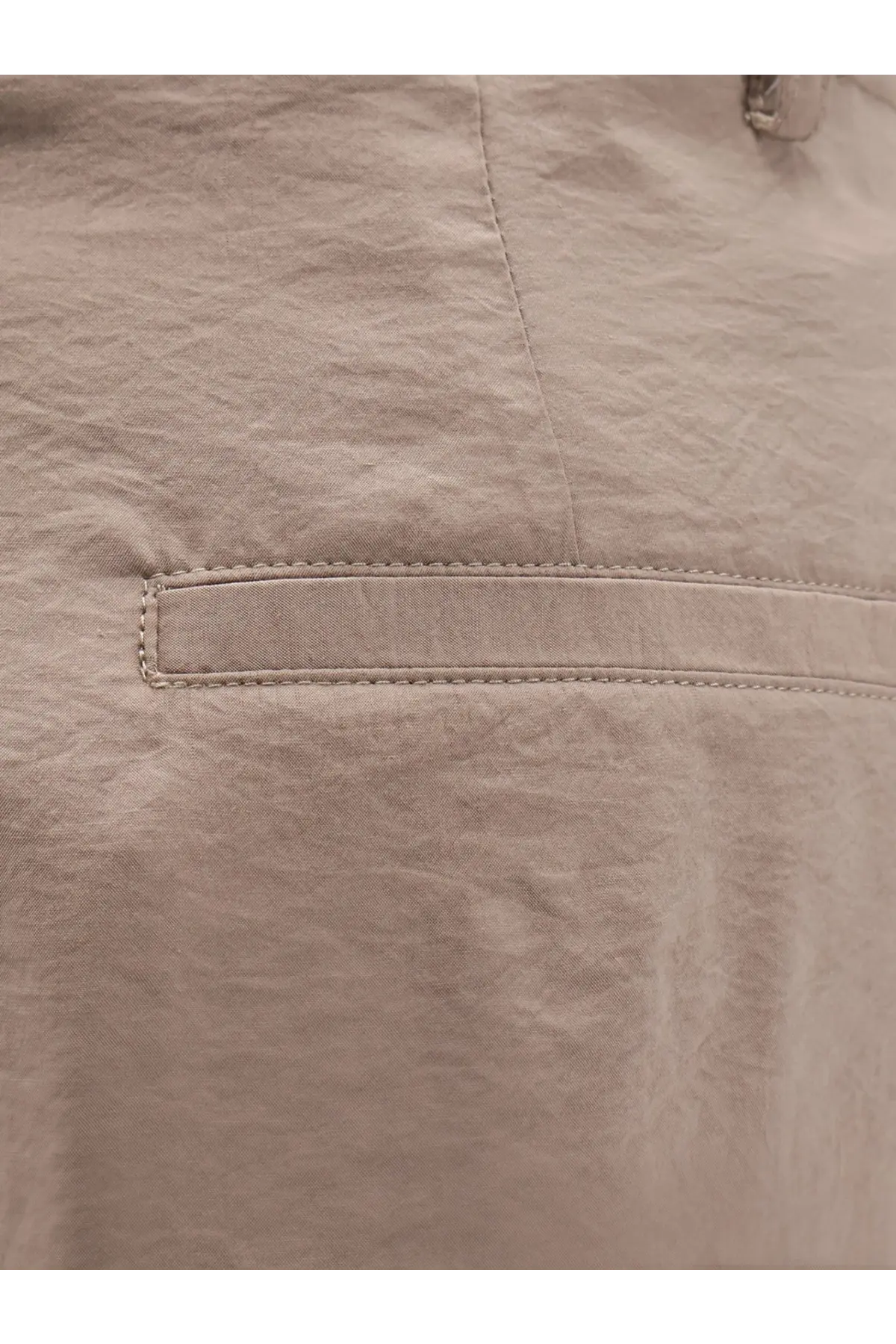 Bevò women’s beige torreveneri linen pants with subtle texture and neatly stitched pocket in modal and polyester blend