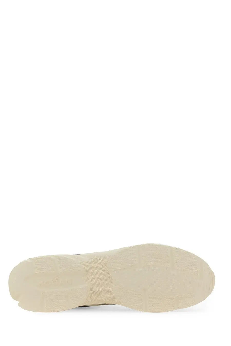 Cream-colored rubber sole with textured grip and subtle embossed branding on hogan men’s sneaker grey